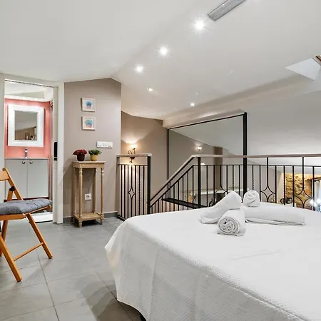 Hauzify I Casa Palou Holiday home *